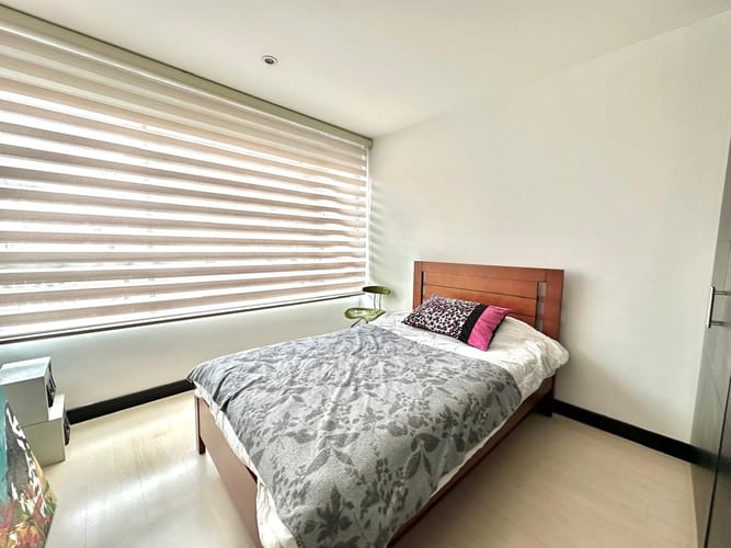 Apartamento de 3 alcobas en venta en Centro Comercial Palatino, Bogotá, 137 m² · foto 7 de 19