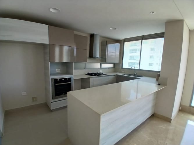 Apartamento de 3 alcobas en venta en Riomar, Barranquilla, 169 m² · foto 5 de 15