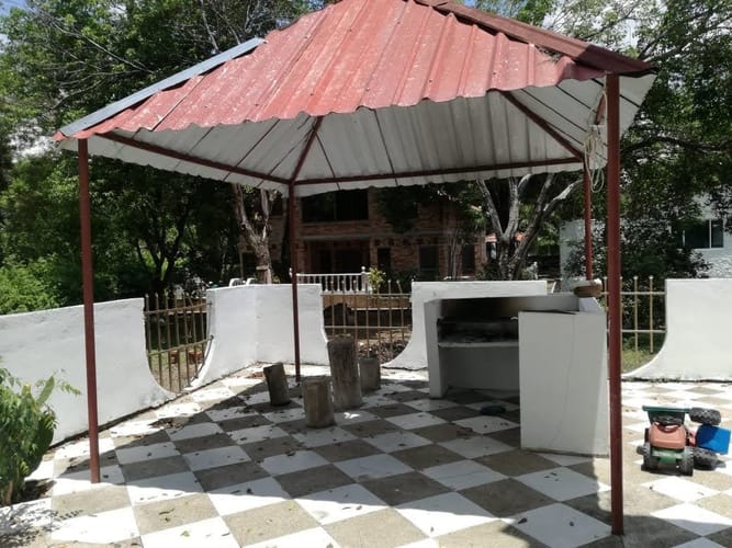Casa de 3 alcobas en venta en Guabinal Plan, Girardot, 240 m² · foto 4 de 6