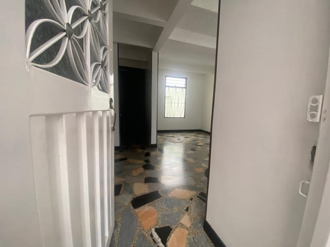 Casa de 3 alcobas en venta en Versalles Fontibon, Bogotá, 75 m² · foto 5 de 23