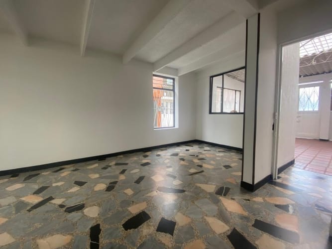 Casa de 3 alcobas en venta en Versalles Fontibon, Bogotá, 75 m² · foto 7 de 23