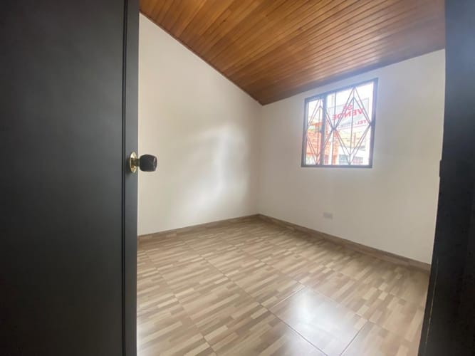 Casa de 3 alcobas en venta en Versalles Fontibon, Bogotá, 75 m² · foto 18 de 23