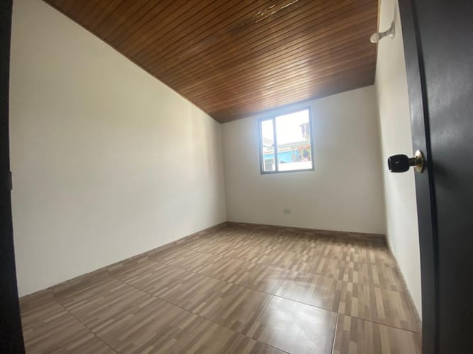 Casa de 3 alcobas en venta en Versalles Fontibon, Bogotá, 75 m² · foto 22 de 23
