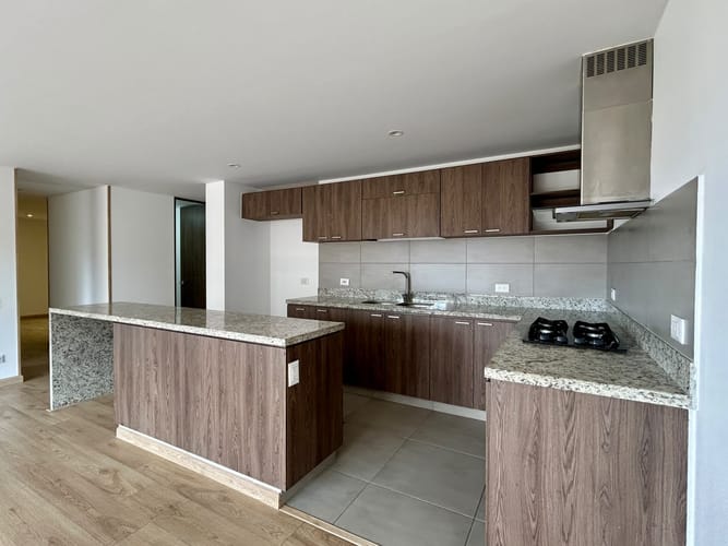 Apartamento de 3 alcobas en venta en Fontibon, Bogotá, 131 m² · foto 6 de 24