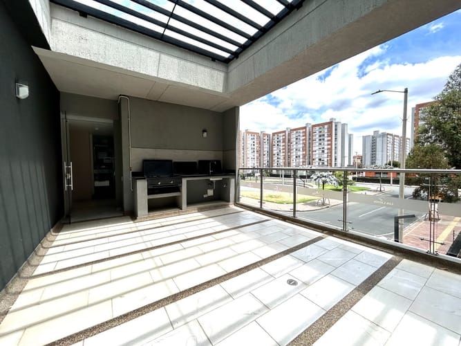Apartamento de 3 alcobas en venta en Fontibon, Bogotá, 131 m² · foto 23 de 24