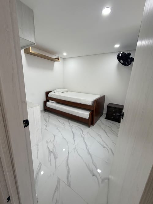 Apartamento de 2 alcobas en venta en Las Palmas, Ricaurte, 57 m² · foto 6 de 22