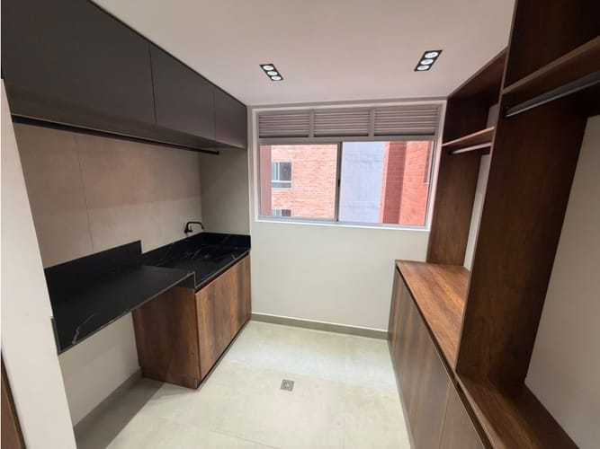 Apartamento de 3 alcobas en arriendo en El Porvenir, Medellín, 105 m² · foto 12 de 16