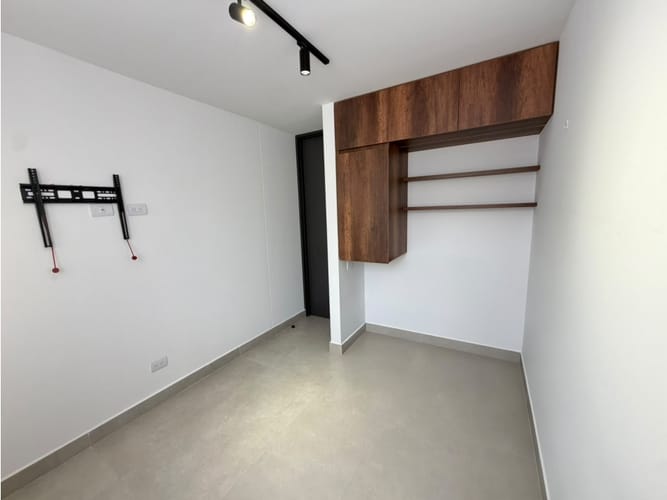 Apartamento de 3 alcobas en arriendo en El Porvenir, Medellín, 105 m² · foto 13 de 16