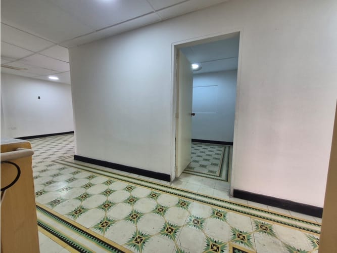 Oficina en venta en Las Delicias, Barranquilla, 236 m² · foto 23 de 24