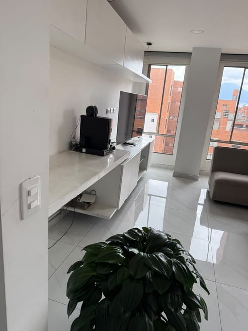 Apartamento de 4 alcobas en arriendo en Ciudad Salitre, Bogotá, 138 m² · foto 10 de 24