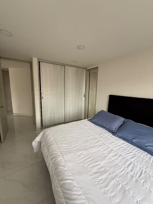Apartamento de 4 alcobas en arriendo en Ciudad Salitre, Bogotá, 138 m² · foto 12 de 24