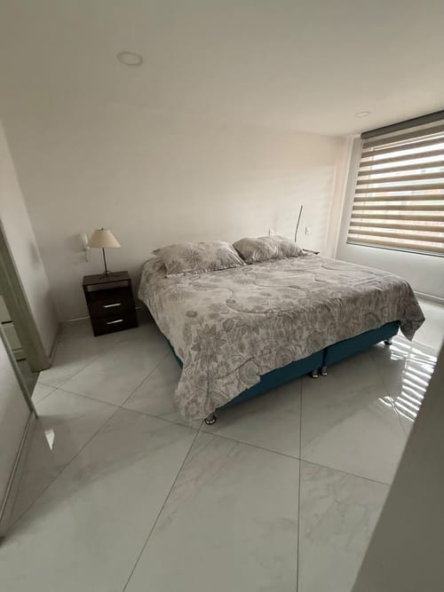 Apartamento de 4 alcobas en arriendo en Ciudad Salitre, Bogotá, 138 m² · foto 20 de 24