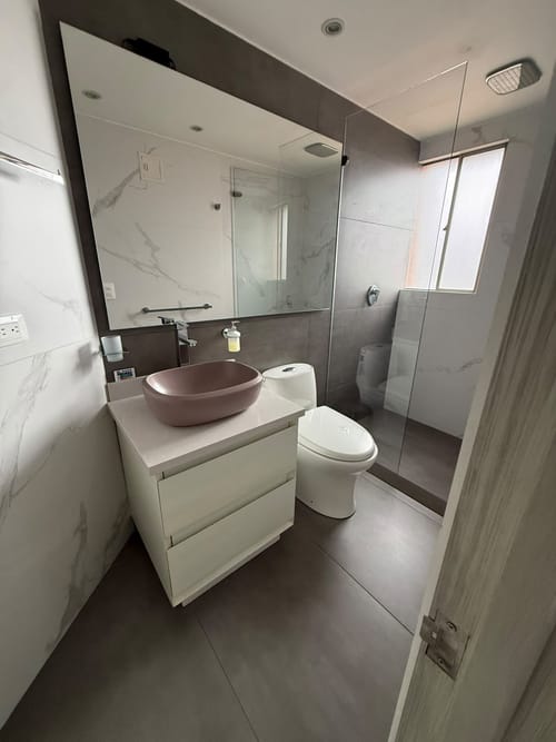 Apartamento de 4 alcobas en arriendo en Ciudad Salitre, Bogotá, 138 m² · foto 21 de 24