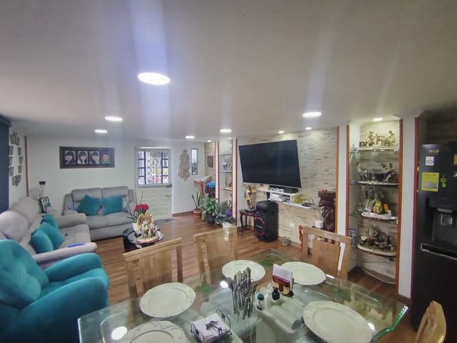 Casa de 4 alcobas en venta en Provivienda Occidental, Bogotá, 243 m² · foto 4 de 23