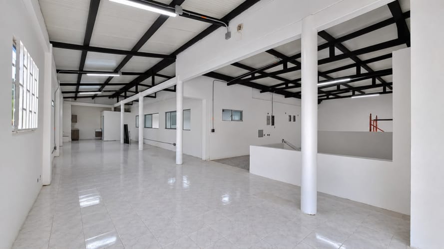 Local en arriendo en Patio Bonito, Medellín, 485 m² · foto 13 de 21