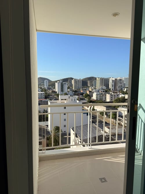 Apartamento de 2 alcobas en venta en Villamar, Santa Marta, 77 m² · foto 2 de 16