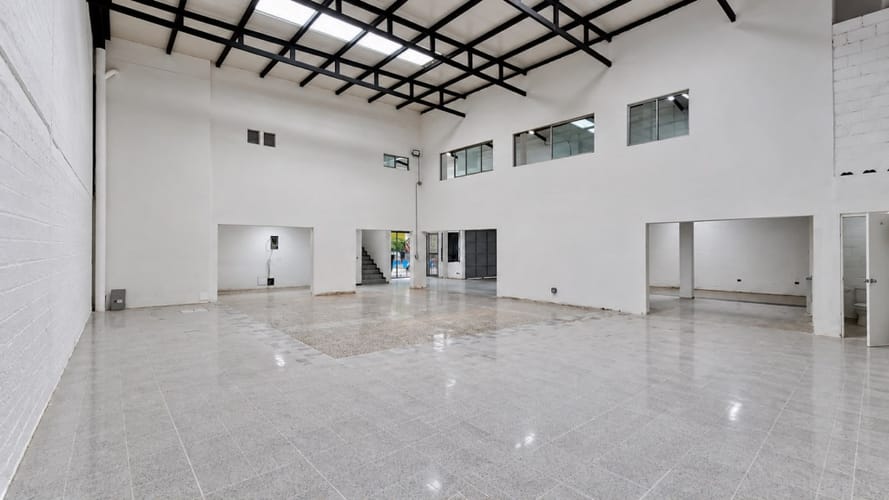 Local en venta en Patio Bonito, Medellín, 485 m² · foto 6 de 21