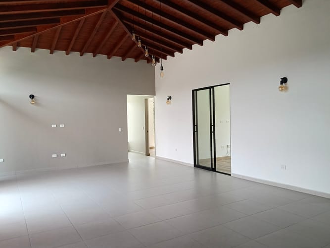 Casa de 4 alcobas en venta en Pantanillo, El Retiro, 300 m² · foto 6 de 24