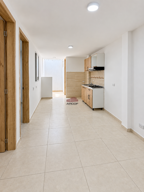 Casa de 2 alcobas en venta en Los Cambulos, Girón, 100 m² · foto 3 de 10