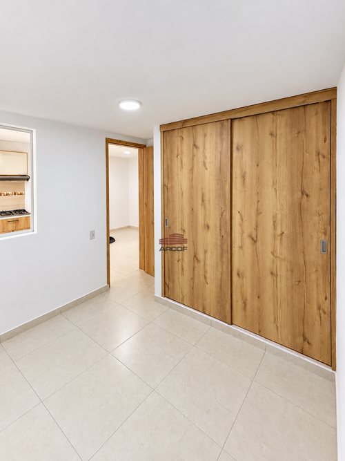 Casa de 2 alcobas en venta en Los Cambulos, Girón, 100 m² · foto 4 de 10