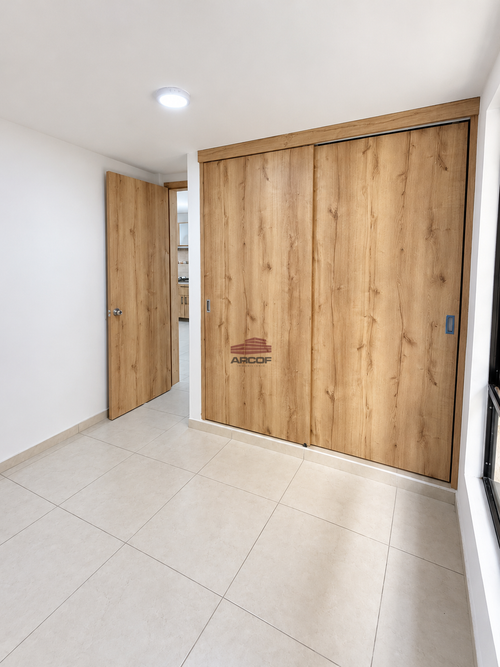 Casa de 2 alcobas en venta en Los Cambulos, Girón, 100 m² · foto 6 de 10