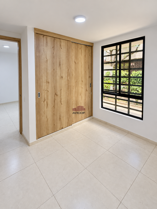 Casa de 2 alcobas en venta en Los Cambulos, Girón, 100 m² · foto 7 de 10