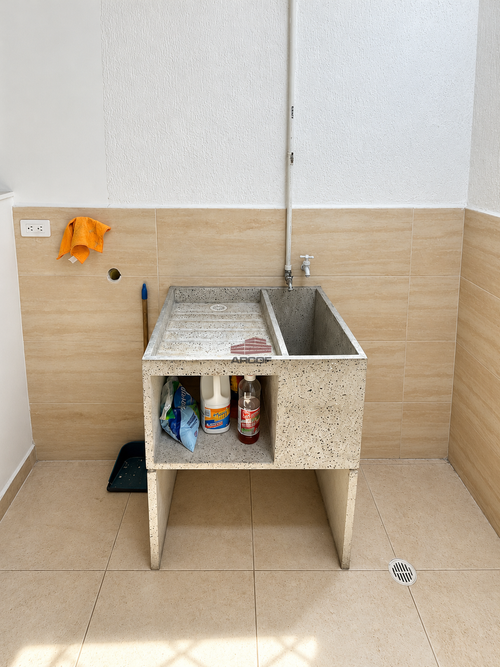 Casa de 2 alcobas en venta en Los Cambulos, Girón, 100 m² · foto 10 de 10