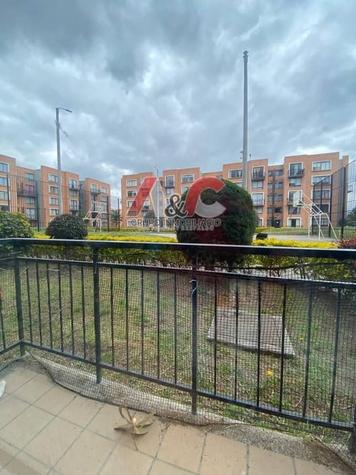 Apartamento de 3 alcobas en arriendo en Conjunto Residencial Prados Reserva De Madrid, Madrid, 65 m² · foto 3 de 18