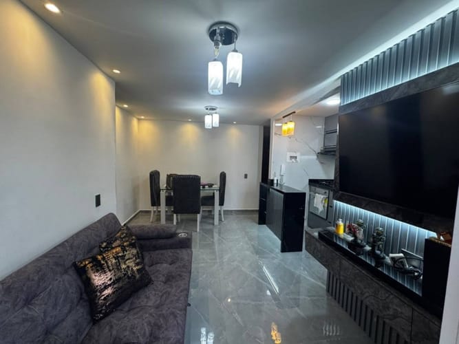 Apartamento de 3 alcobas en venta en Carrizal Campestre, Girón, 60 m² · foto 2 de 24