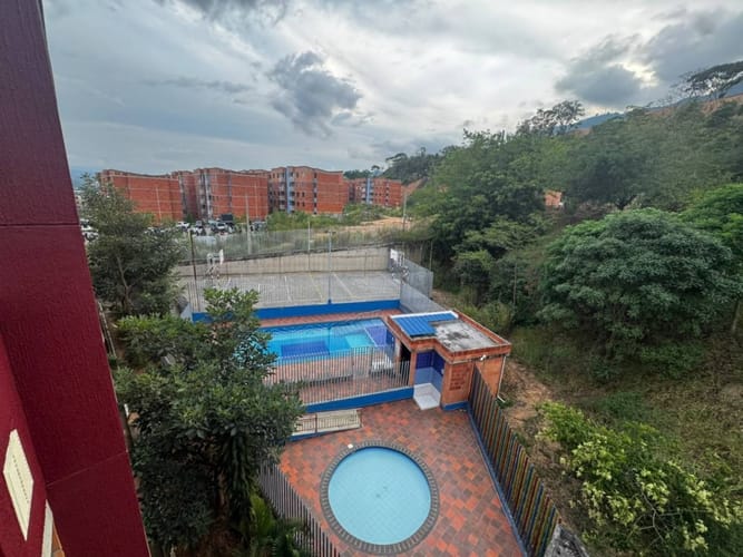Apartamento de 3 alcobas en venta en Carrizal Campestre, Girón, 60 m² · foto 19 de 24