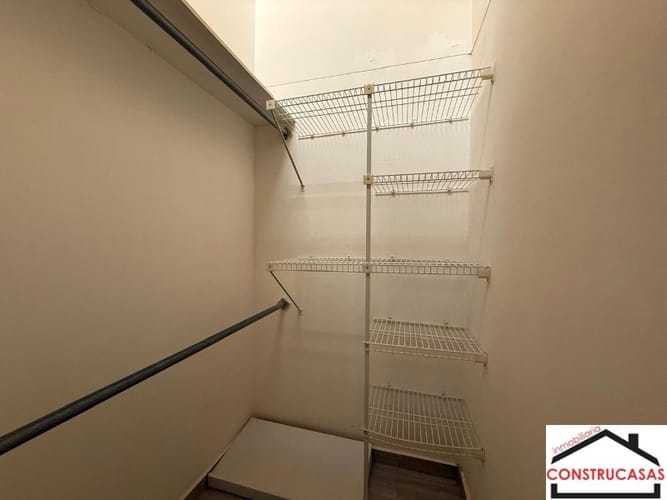 Casa de 4 alcobas en arriendo en Loma De Los Bernal, Medellín, 150 m² · foto 10 de 21