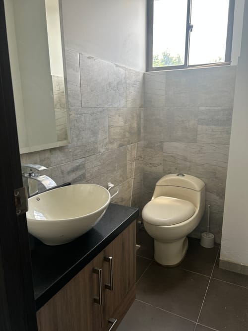 Casa de 4 alcobas en arriendo en Siberia, Cota, 375 m² · foto 4 de 18