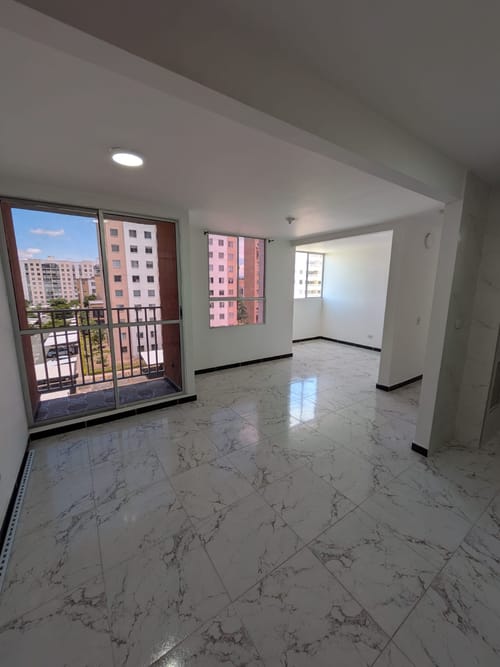 Apartamento de 2 alcobas en venta en Unicentro Palmira, Palmira, 60 m² · foto 2 de 14