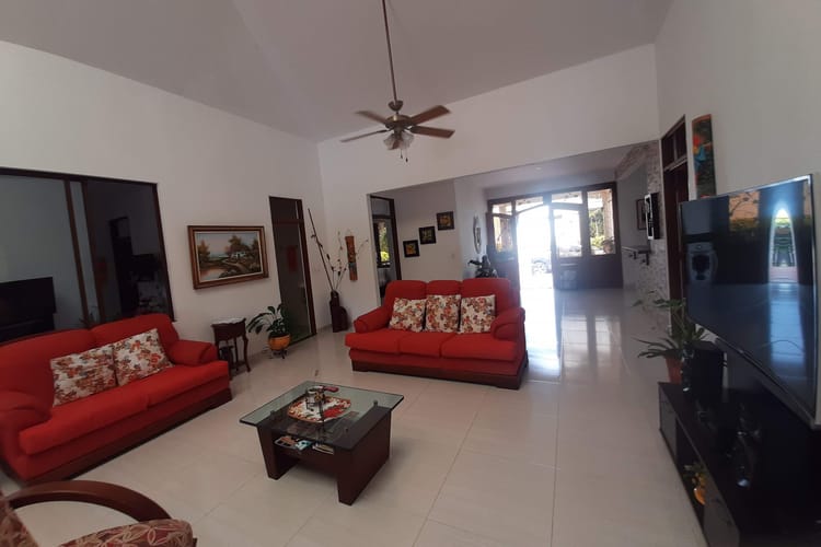 Casa de 4 alcobas en venta en Aeropuerto Vanguardia, Villavicencio, 300 m² · foto 3 de 24
