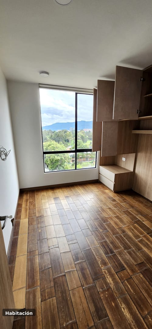 Apartamento de 1 alcoba en venta en Centro Comercial Mazuren, Bogotá, 30 m² · foto 8 de 19