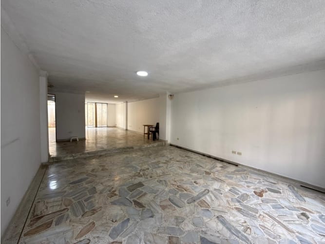 Casa de 4 alcobas en venta en Camino Real, Cali, 298 m² · foto 3 de 20