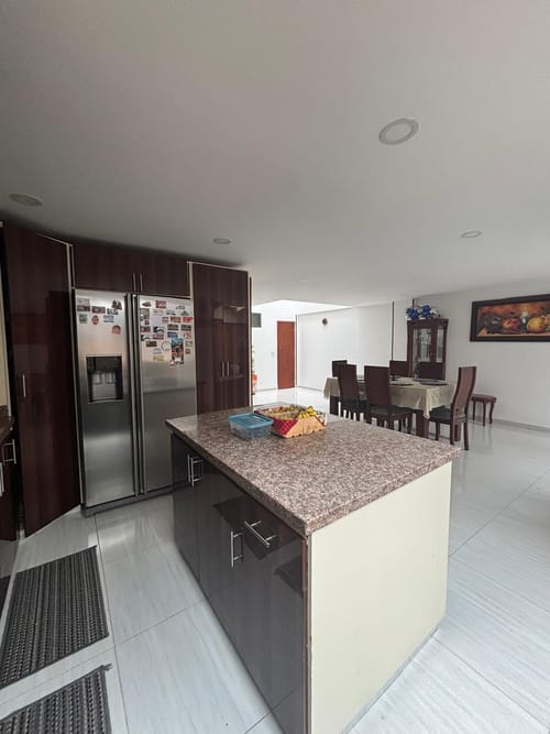 Casa de 6 alcobas en venta en Santa Lucia, Chía, 245 m² · foto 3 de 23