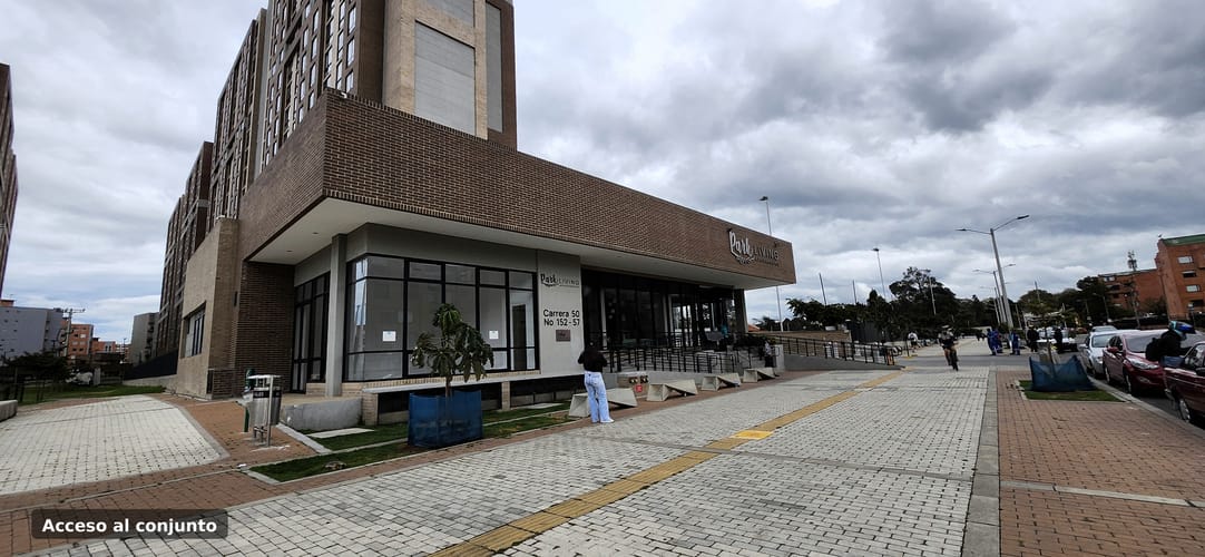 Apartamento de 1 alcoba en venta en Centro Comercial Mazuren, Bogotá, 30 m² · foto 11 de 19