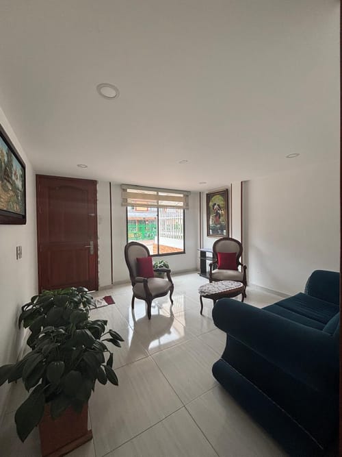 Casa de 6 alcobas en venta en Santa Lucia, Chía, 245 m² · foto 4 de 23