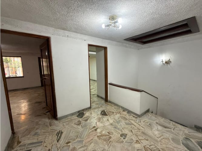 Casa de 4 alcobas en venta en Camino Real, Cali, 298 m² · foto 9 de 20