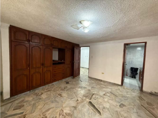 Casa de 4 alcobas en venta en Camino Real, Cali, 298 m² · foto 14 de 20