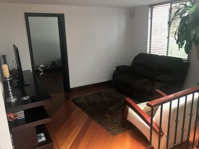 Casa de 4 alcobas en venta en Niza Norte, Bogotá, 314 m² · foto 14 de 24