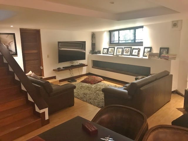 Casa de 4 alcobas en venta en Niza Norte, Bogotá, 314 m² · foto 15 de 24