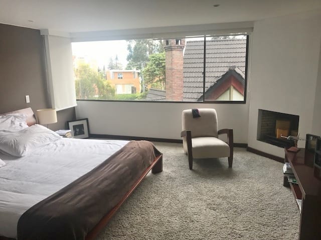 Casa de 4 alcobas en venta en Niza Norte, Bogotá, 314 m² · foto 18 de 24