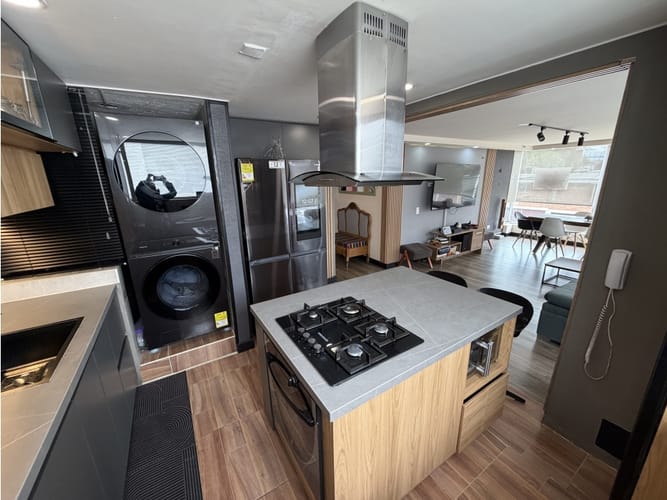 Apartamento de 3 alcobas en venta en Las Villas, Bogotá, 117 m² · foto 6 de 21
