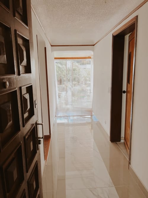 Apartamento de 2 alcobas en venta en Santa Barbara, Bogotá, 89 m² · foto 3 de 24