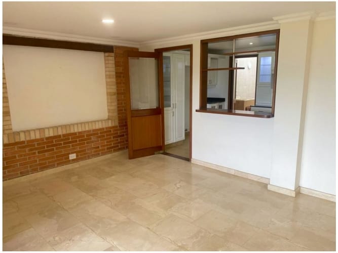 Casa de 3 alcobas en venta en La Calera, Medellín, 250 m² · foto 4 de 24
