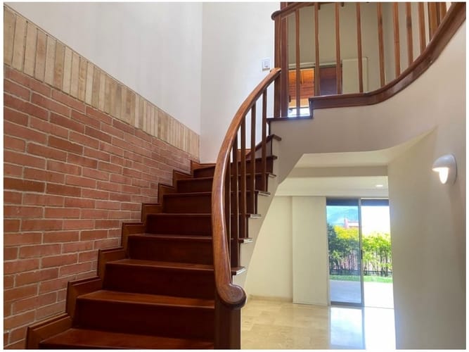 Casa de 3 alcobas en venta en La Calera, Medellín, 250 m² · foto 8 de 24