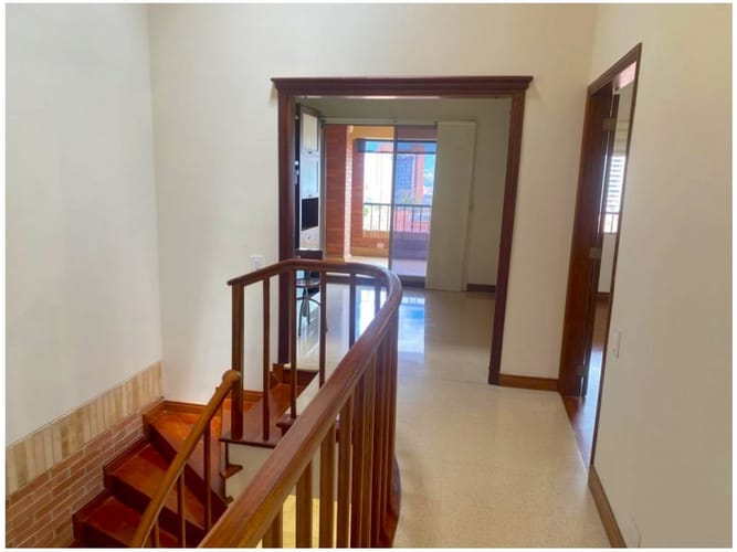 Casa de 3 alcobas en venta en La Calera, Medellín, 250 m² · foto 9 de 24