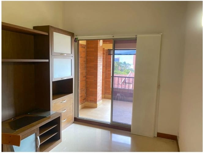 Casa de 3 alcobas en venta en La Calera, Medellín, 250 m² · foto 10 de 24